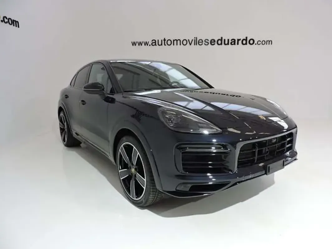 Usado Porsche Cayenne Platinum Edition 340 CV (250 kW) 2022 Negro SUV