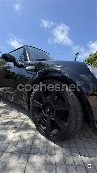 Usado Mini ONE 90 CV (66 kW) 2005 Negro Utilitario