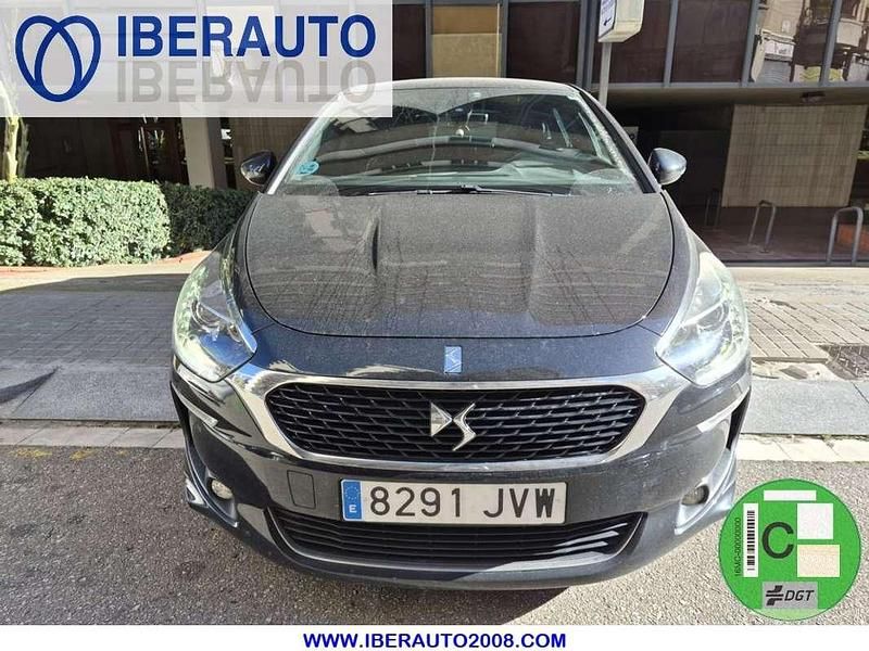 Usado DS Automobiles DS5 Design 120 CV (88 kW) 2016 Negro Utilitario