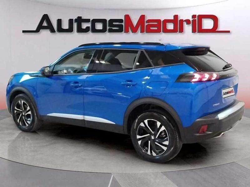 Usado Peugeot 2008 Allure 131 CV (96 kW) 2020 Azul SUV