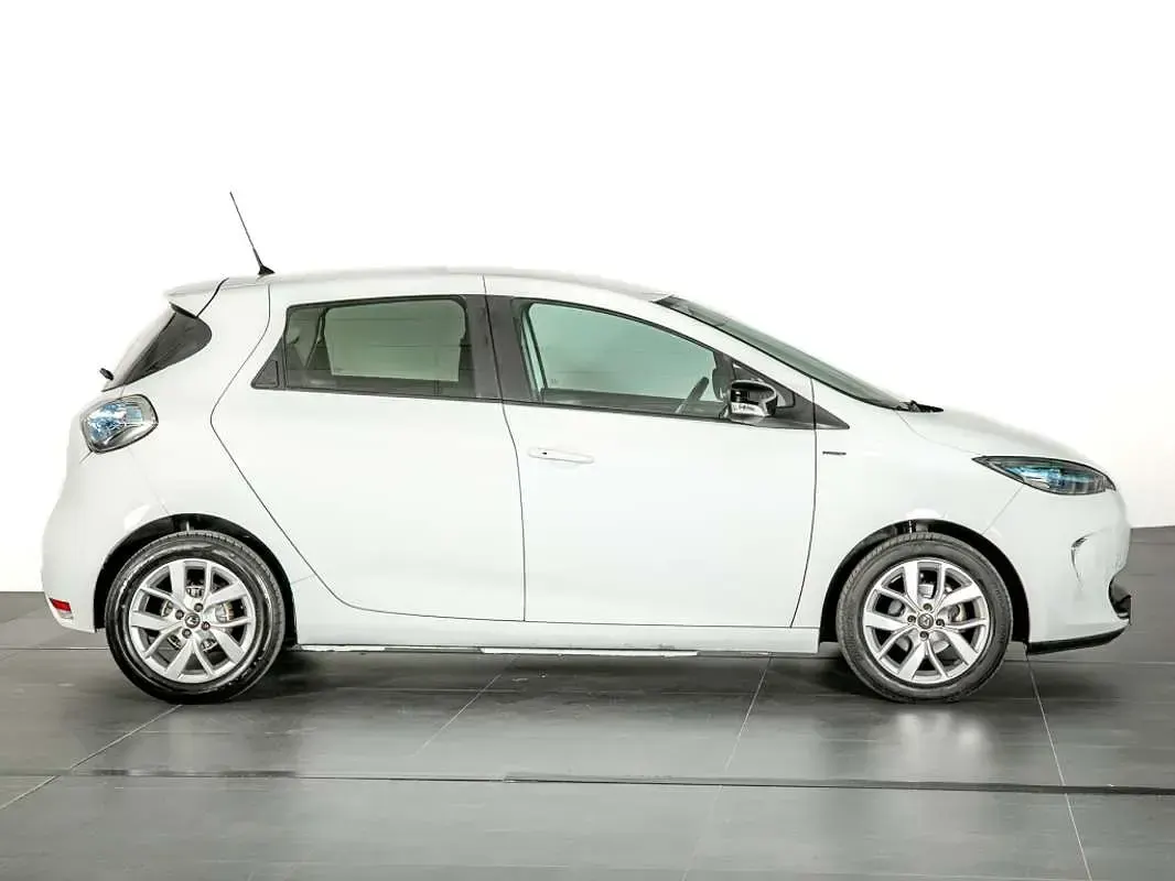 Usado Renault Zoe Bose Edition 80 kW (109 CV) 2018 Blanco Utilitario