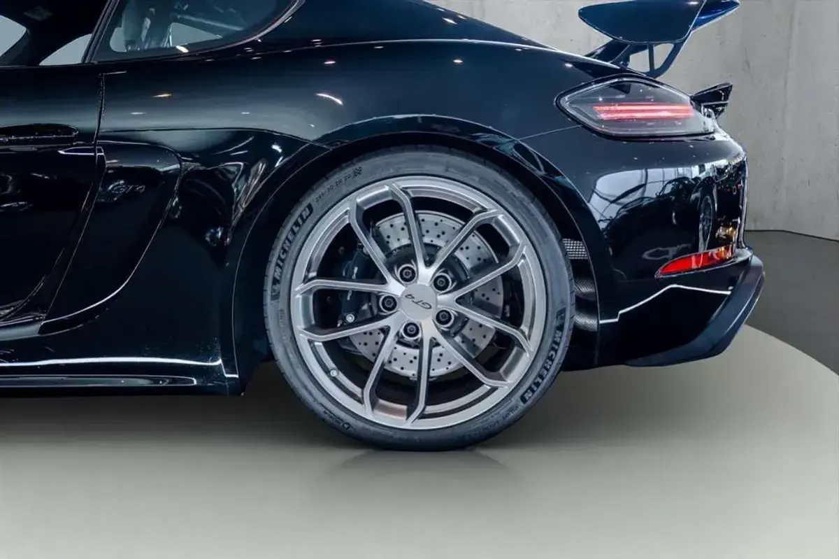 Usado Porsche Cayman GT4 420 CV (308 kW) 2021 Negro Coupe