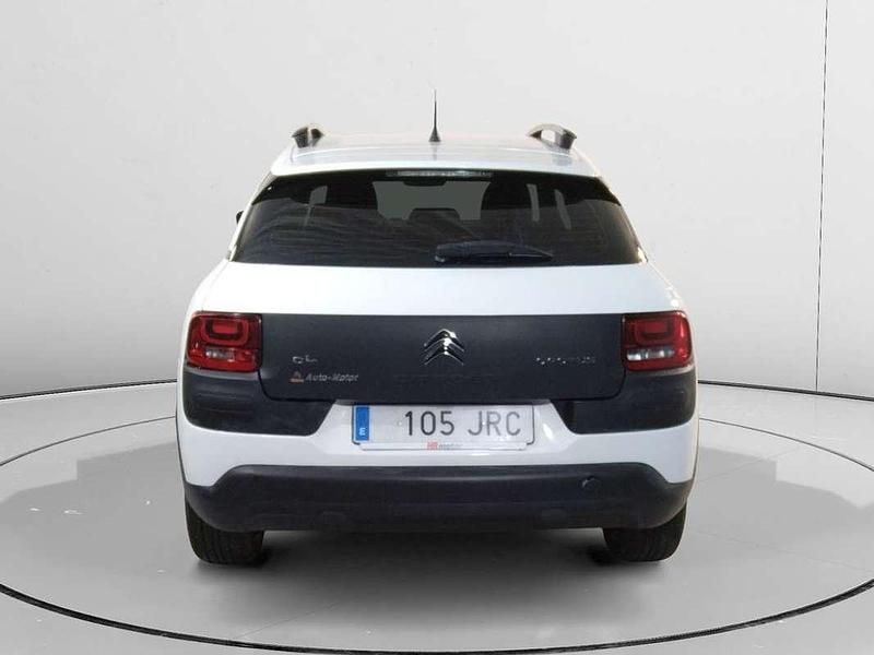 Usado Citroën C4 Cactus Feel 110 CV (80 kW) 2016 Blanco Utilitario
