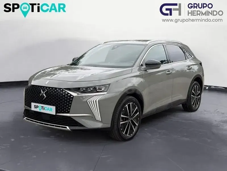 Usado DS Automobiles DS7 Crossback Rivoli 130 CV (95 kW) 2023 Gris / plata SUV