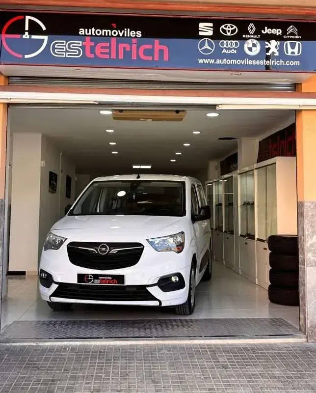 Usado Opel Combo 102 CV (75 kW) 2021 Blanco Monovolumen