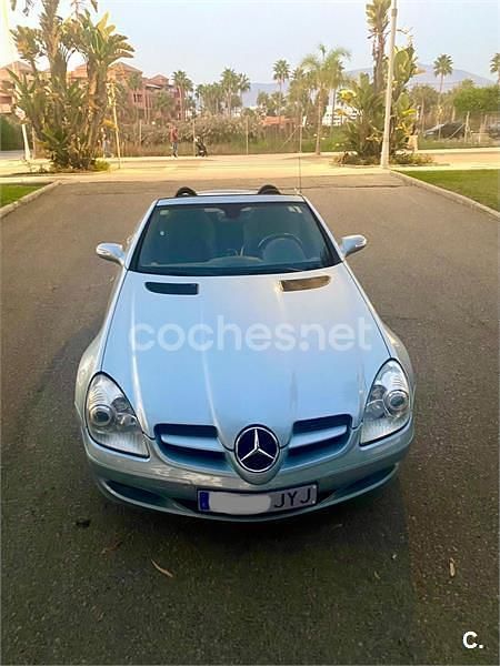 Usado Mercedes SLK200 163 CV (119 kW) 2006 Gris / plata Descapotable