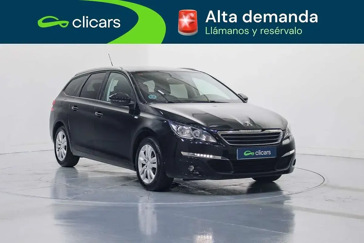 Usado Peugeot 308 SW Style 131 CV (96 kW) 2017 Negro Familiar
