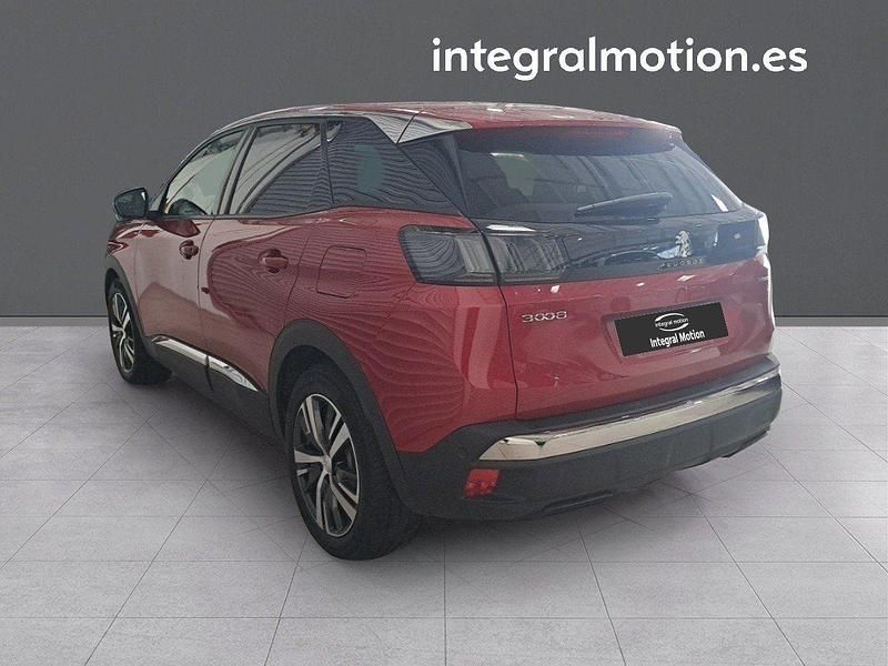 Usado Peugeot 3008 Allure 225 CV (165 kW) 2023 Rojo