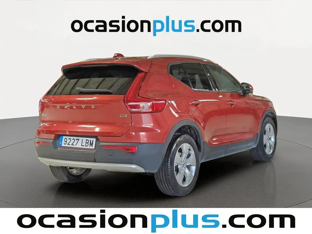 Usado Volvo XC40 Momentum 150 CV (110 kW) 2019 Rojo SUV