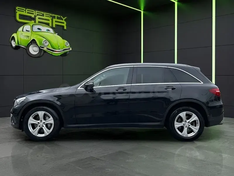 Usado Mercedes GLC220 170 CV (125 kW) 2016 Negro SUV