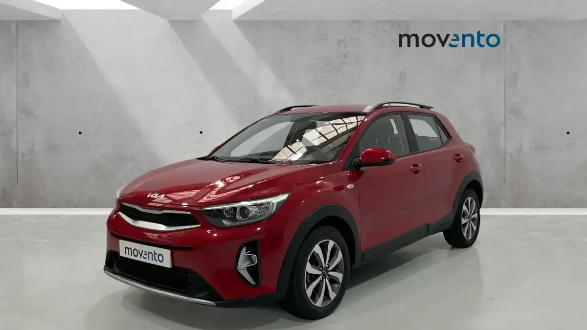 Usado Kia Stonic 100 CV (73 kW) 2021 Rojo SUV