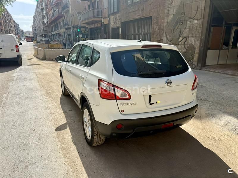 Usado Nissan Qashqai Acenta 110 CV (80 kW) 2012 Blanco SUV