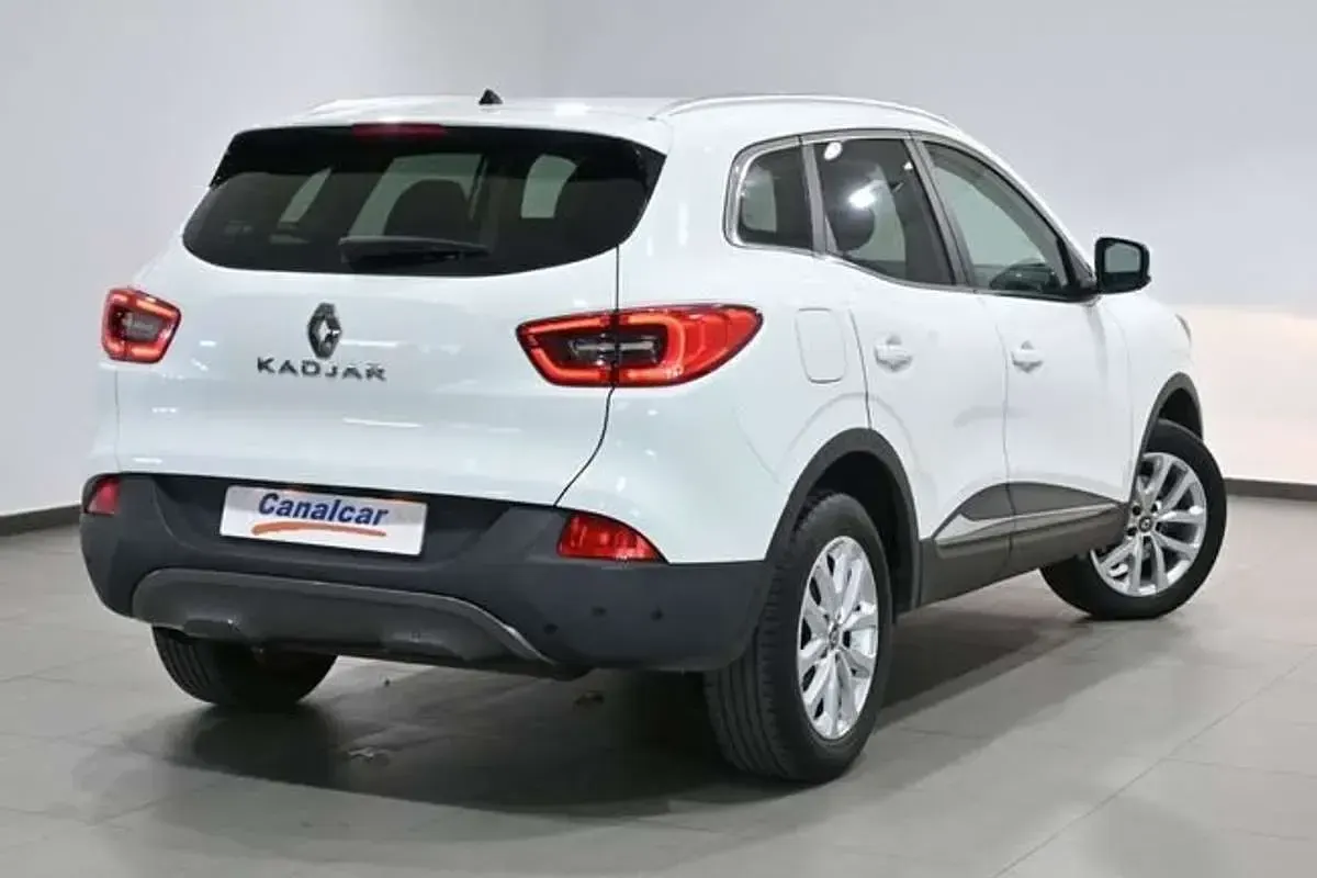 Usado Renault Kadjar Zen 131 CV (96 kW) 2016 Blanco SUV