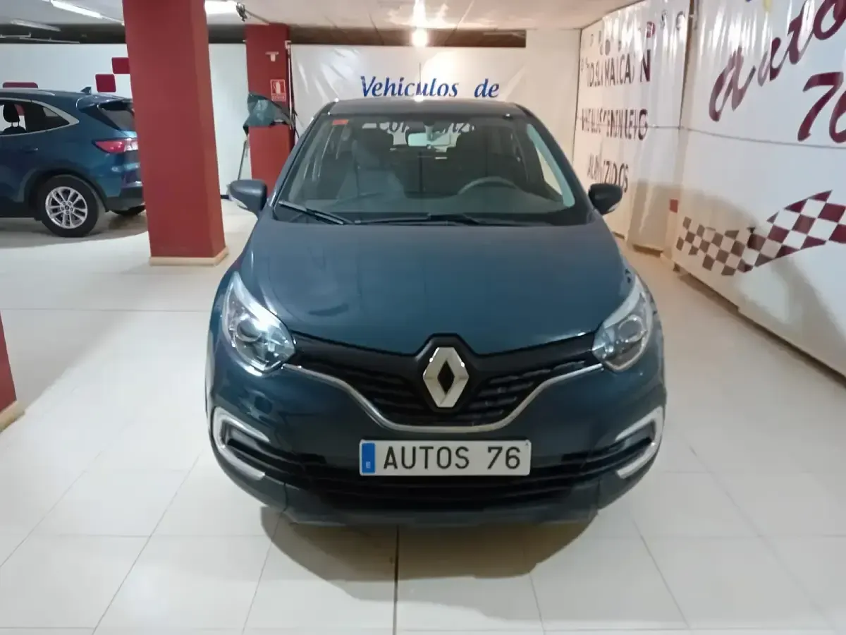 Usado Renault Captur Life 90 CV (66 kW) 2019 Azul SUV