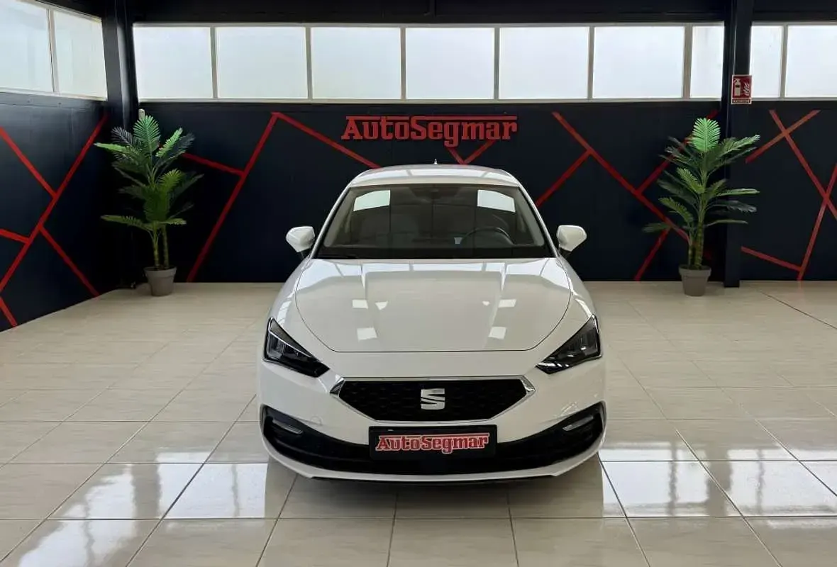 Usado Seat Leon ST Reference 116 CV (85 kW) 2021 Blanco Familiar