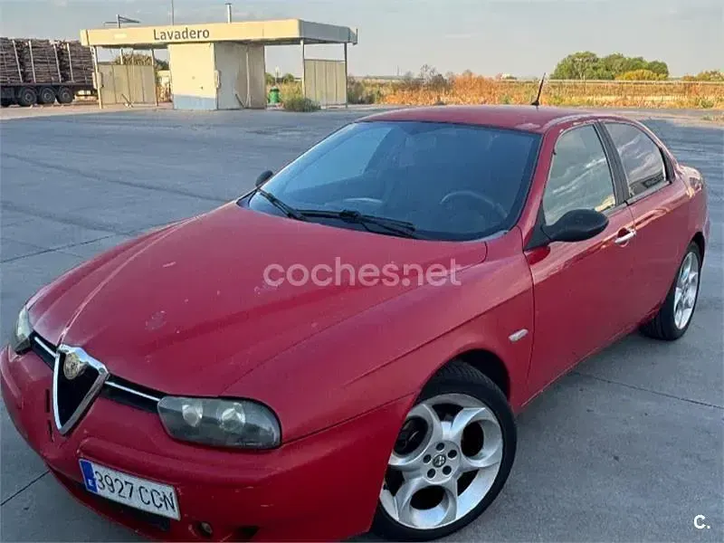 Usado Alfa Romeo 156 Progression 110 CV (80 kW) 2002 Rojo Berlina