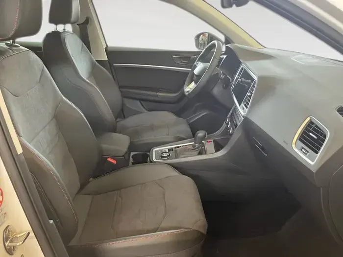 Usado Seat Ateca FR 150 CV (110 kW) 2026 Blanco SUV