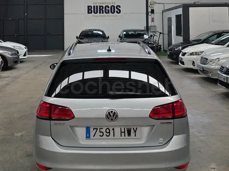 Usado VW Golf VII Sportline 105 CV (77 kW) 2014 Gris / plata Familiar