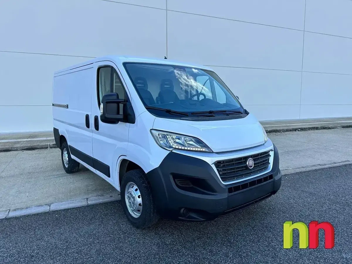 Usado Fiat Ducato 120 CV (88 kW) 2021 Blanco Van