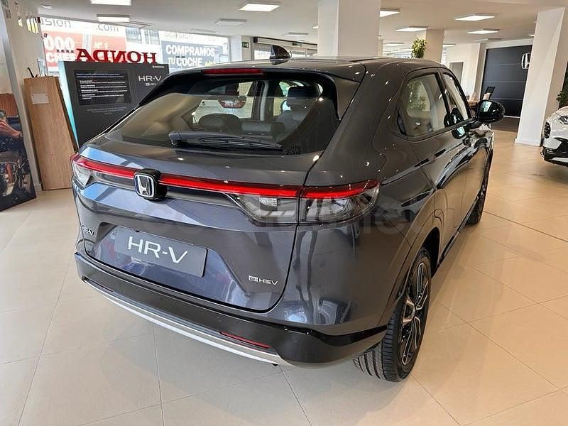 Usado Honda HR-V Advance 131 CV (96 kW) 2022 Gris / plata SUV