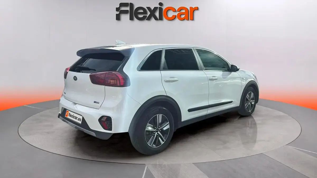 Usado Kia Niro 141 CV (103 kW) 2021 Blanco SUV