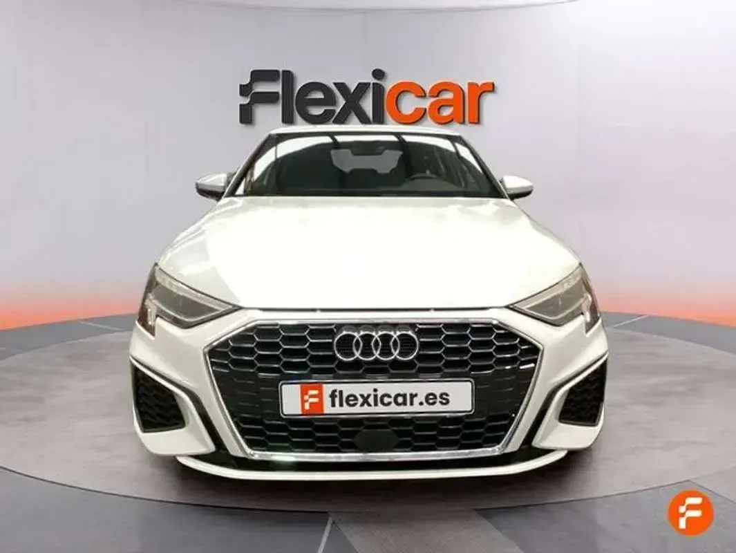 Usado Audi A3 Sportback 150 CV (110 kW) 2021 Blanco Utilitario