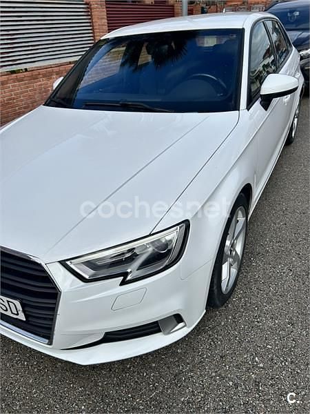 Usado Audi A3 Design 110 CV (80 kW) 2016 Blanco Berlina