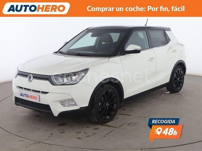 Blanco Usado 2017 Ssangyong (KGM) Tivoli Limited SUV | 12.299 € (Precio justo) - Imagen 1/3