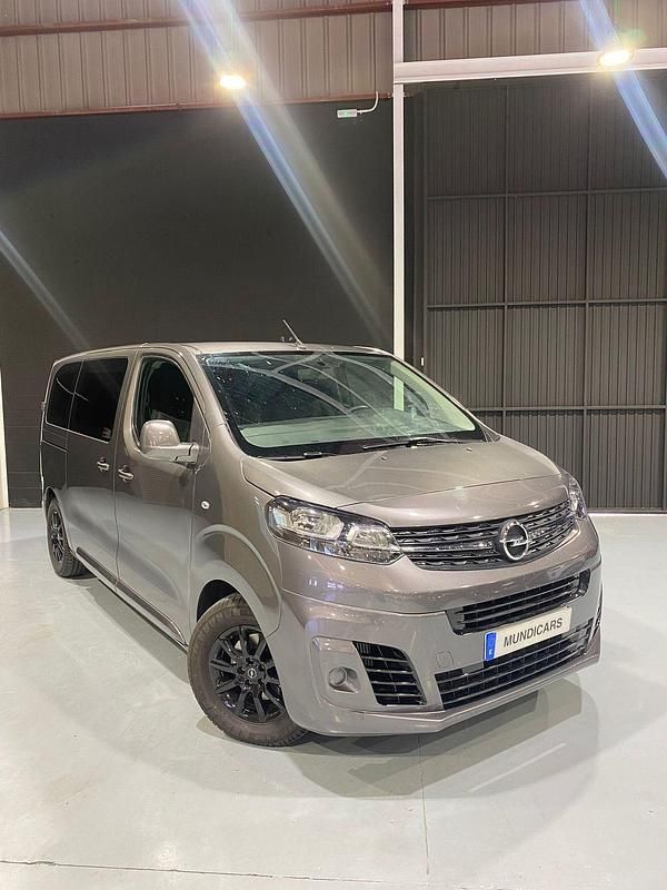 Usado Opel Vivaro 121 CV (88 kW) 2022 Gris Monovolumen