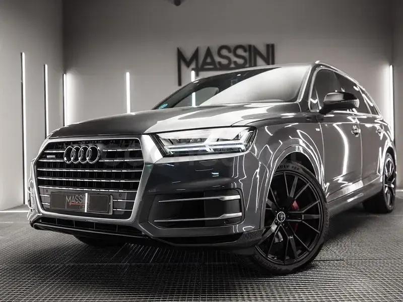 Usado Audi Q7 S-Line 272 CV (200 kW) 2016 Gris / plata SUV