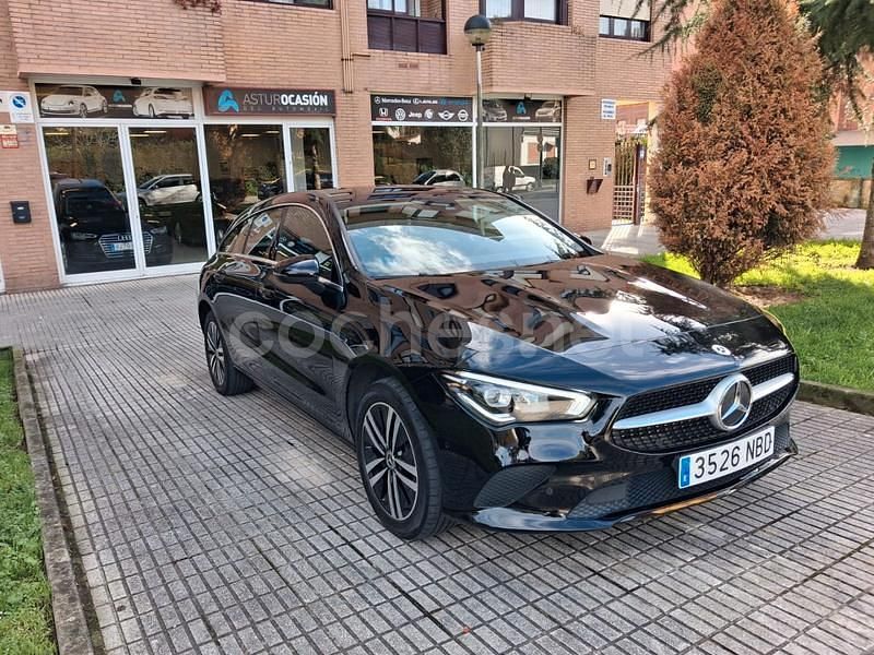 Usado Mercedes CLA250e Shooting Brake 218 CV (160 kW) 2021 Negro Familiar