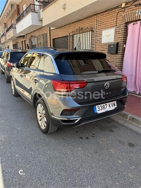 Usado VW T-Roc Edition 115 CV (84 kW) 2019 Gris / plata SUV