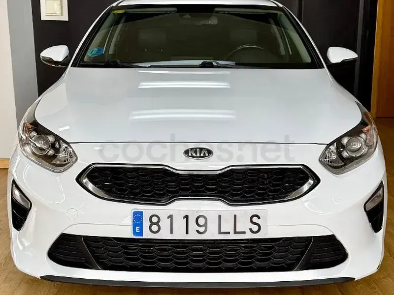 Usado Kia Ceed 136 CV (100 kW) 2020 Blanco Utilitario