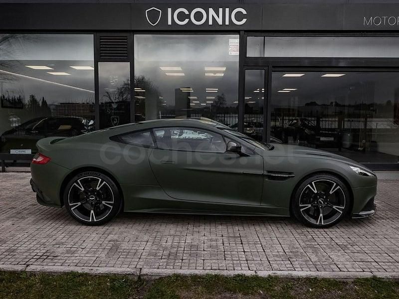 Usado Aston Martin Vanquish 573 CV (421 kW) 2017 Verde Coupe