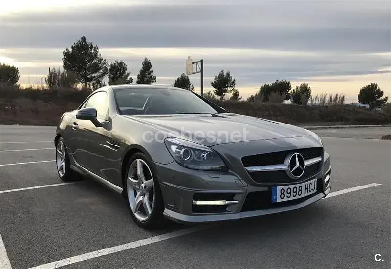 Usado Mercedes SLK200 184 CV (135 kW) 2011 Gris / plata Descapotable