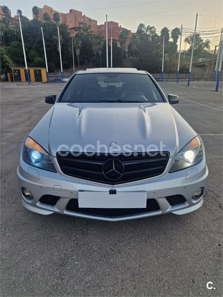 Gris / plata Usado 2010 Mercedes C63 AMG AMG Berlina | 42.990 € - Imagen 1/4