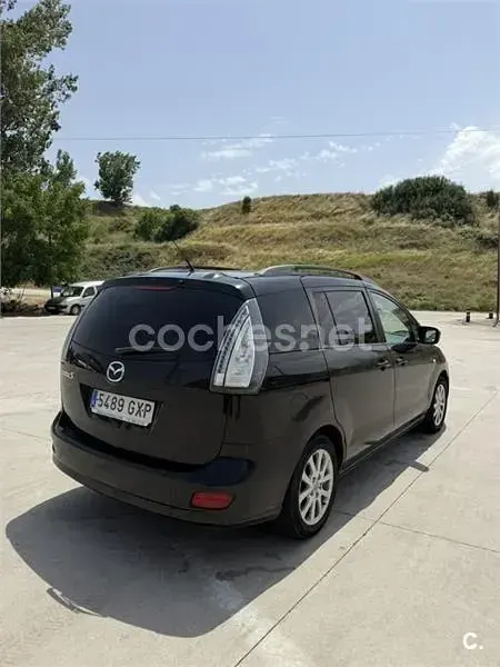Usado Mazda 5 Style 110 CV (80 kW) 2010 Negro Monovolumen