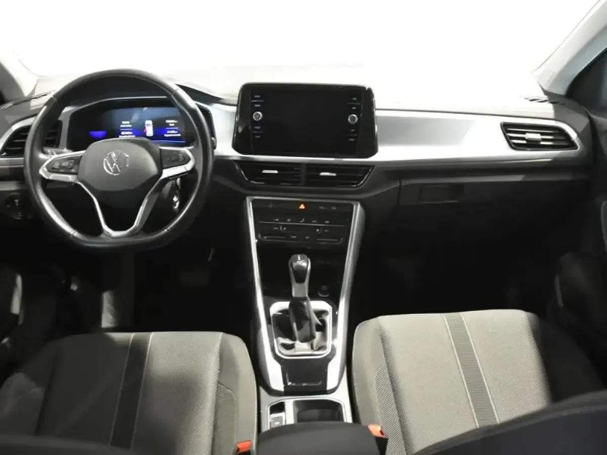 Usado VW T-Roc Life 150 CV (110 kW) 2023 Negro SUV