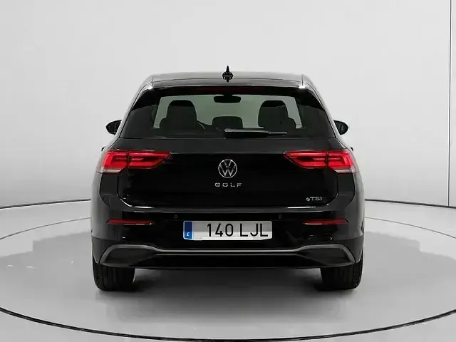 Usado VW Golf VII Life 150 CV (110 kW) 2020 Negro