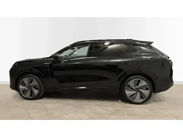Usado Lynk & Co 08 350 CV (257 kW) 2026 Negro SUV