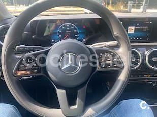 Usado Mercedes A180 116 CV (85 kW) 2020 Negro Berlina
