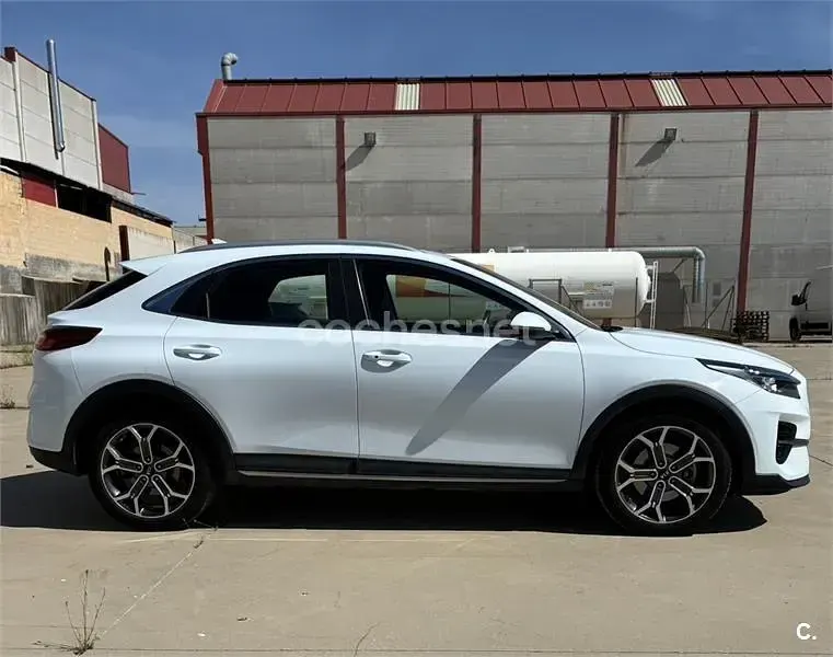 Usado Kia XCeed 141 CV (103 kW) 2021 Blanco SUV