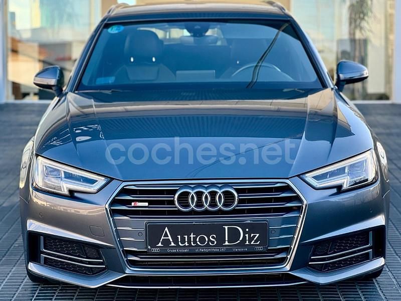 Usado Audi A4 S-Line 190 CV (139 kW) 2018 Gris / plata Familiar