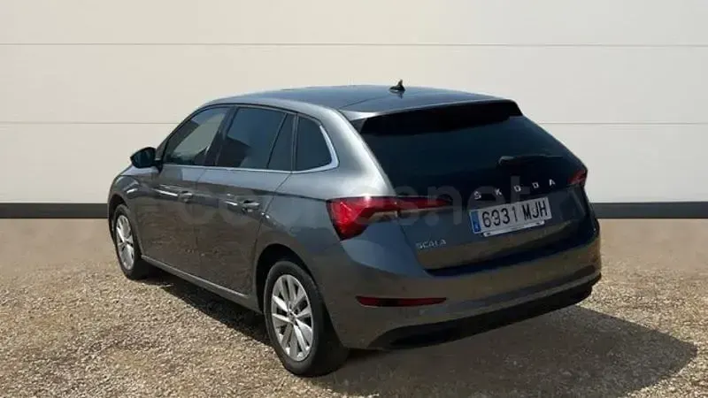 Usado Skoda 110 R Ambition 110 CV (80 kW) 2023 Blanco Berlina