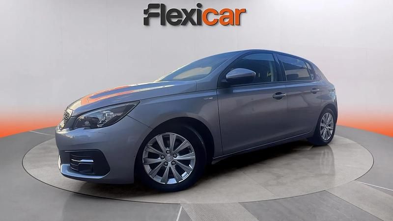 Usado Peugeot 308 Style 131 CV (96 kW) 2020 Gris Utilitario