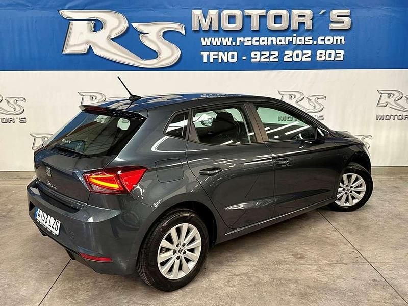 Usado Seat Ibiza Style 110 CV (80 kW) 2022 Gris Utilitario
