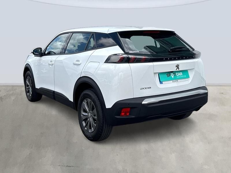 Usado Peugeot 2008 Active 110 CV (80 kW) 2020 Blanco SUV
