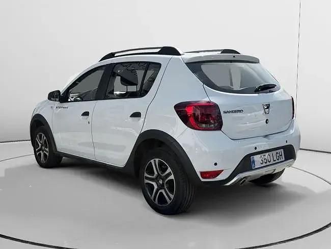Begagnad Dacia Sandero 95 HK (69 kW) 2020 Vit Sedan
