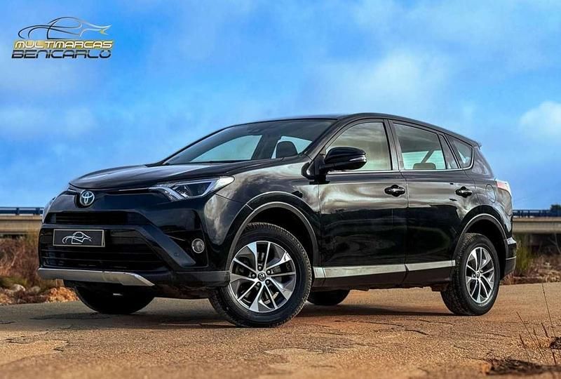 Usado Toyota RAV4 Hybrid Advance 197 CV (144 kW) 2017 Negro SUV