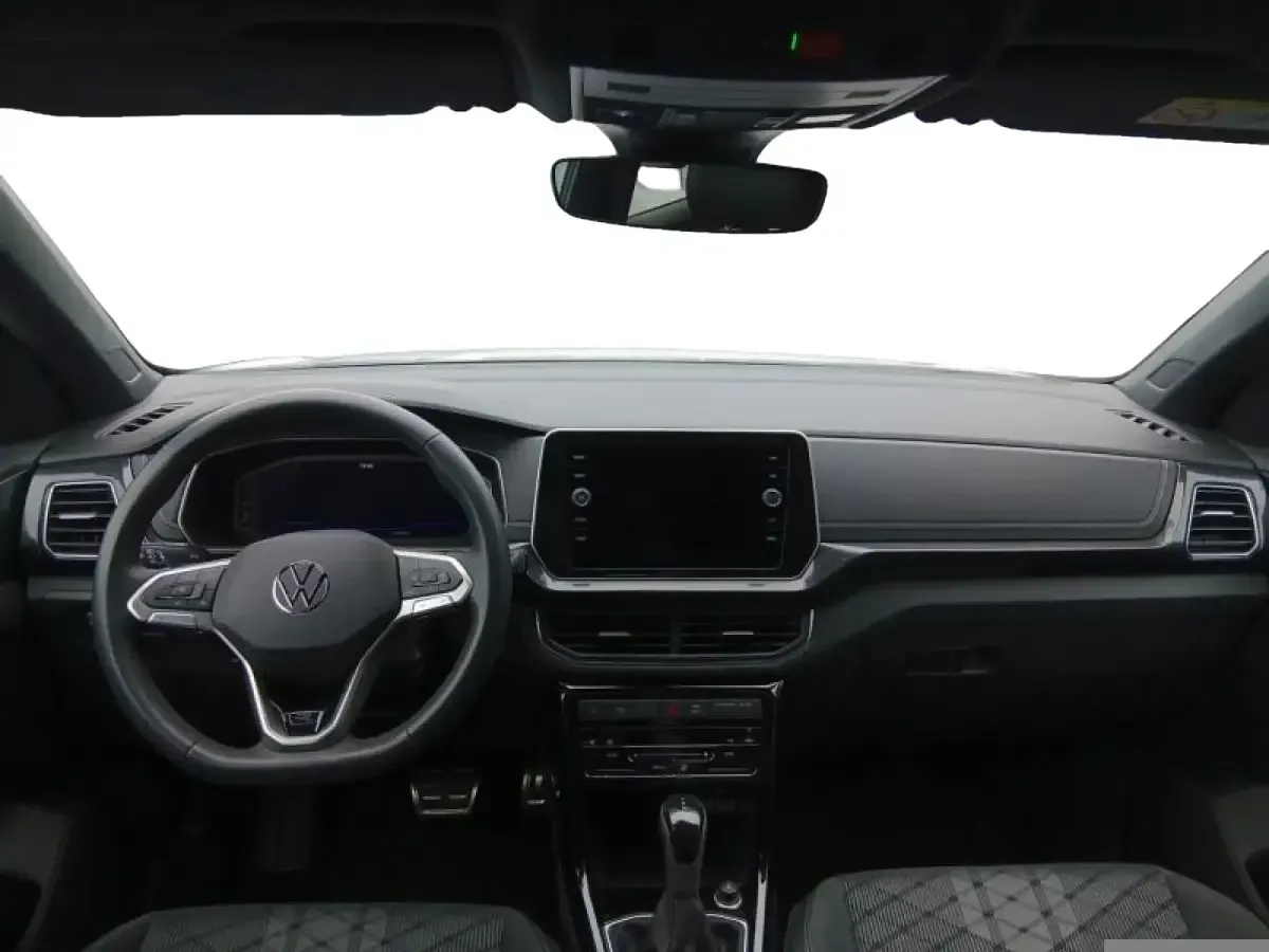 Usado VW T-Cross R-line 150 CV (110 kW) 2025 Blanco SUV